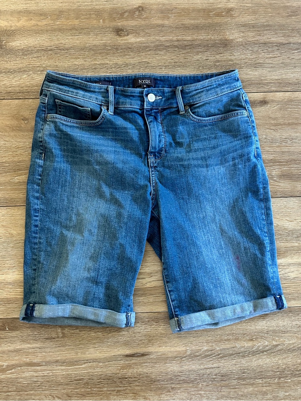 NYDJ Briella Medium Wash Rolled Hem Denim Bermuda Shorts Sz 10 Flaws READ